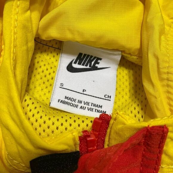 Nike Liverpool FC Hype Woven Winter Soccer Jacket DD9714-703 Mens size Small New - Picture 11 of 12